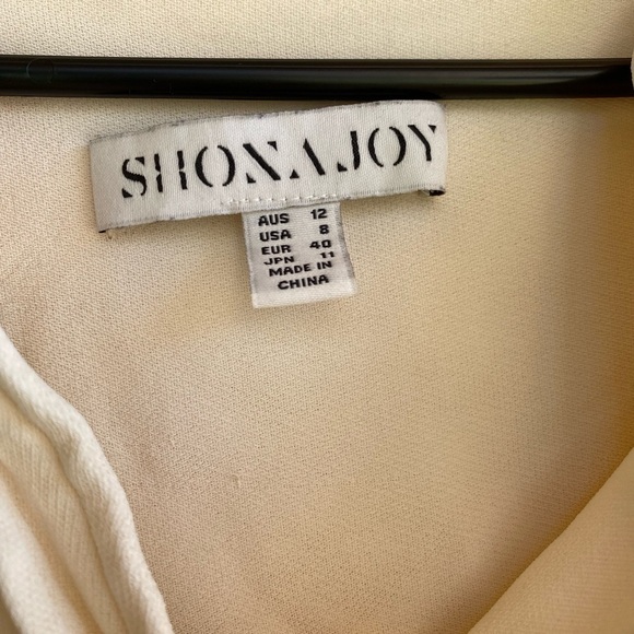 Shona Joy / ivory tuxedo crepe slit tie sleeve  blouse 8 - Picture 5 of 5